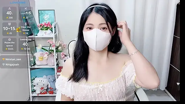 phuongnhi  online show from 05.27.26