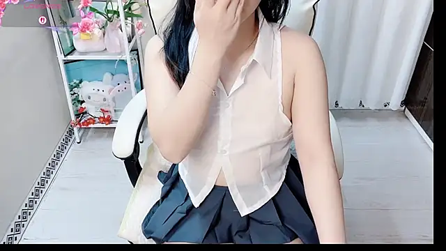 Snapshot of phuongnhi_ chatting on 06.10.26 phuongnhi online show from 06.10.26