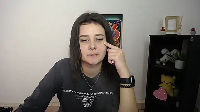 Katrin kiss  online show from 09.12.25