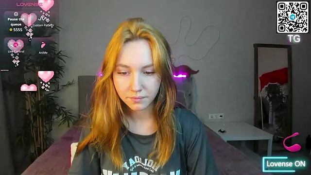 Luna G0ld online show from 10.30.25