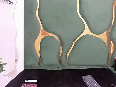 Snapshot of perlaasm chatting on 09.18.25 perlaasm online show from 09.18.25