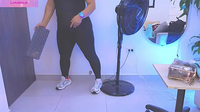 Daisy Price online show from 03.14.26