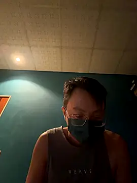 Snapshot of Rmangotw chatting on 10.30.25 Rmangotw online show from 10.30.25