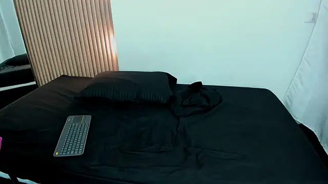 Karla hilton1 online show from 10.21.25