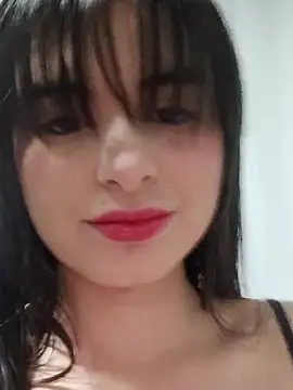 Snapshot of LiliCarterm chatting on 10.29.25 LiliCarterm online show from 10.29.25