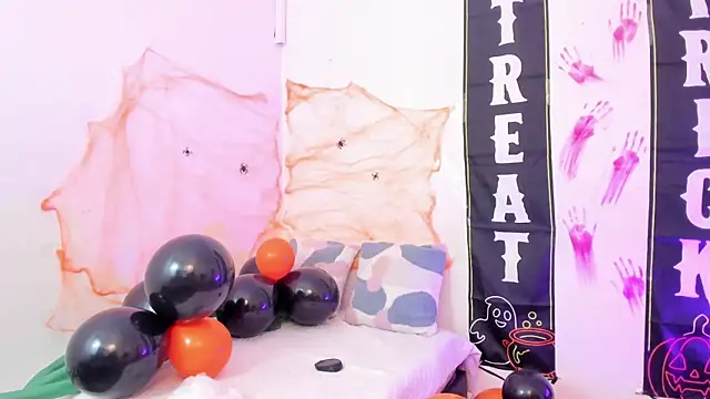 yunna7 online show from 10.28.25