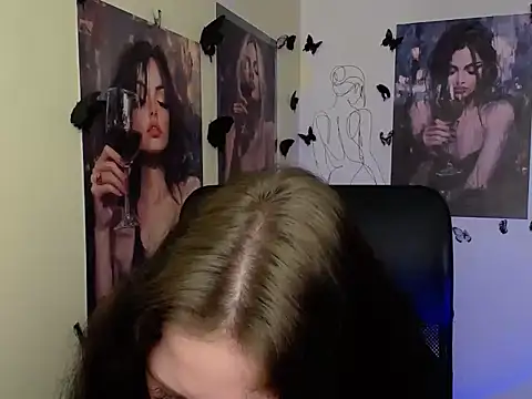 Snapshot of LadyAlice_ chatting on 04.21.26 LadyAlice online show from 04.21.26
