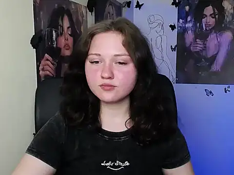 Snapshot of LadyAlice_ chatting on 05.27.26 LadyAlice online show from 05.27.26