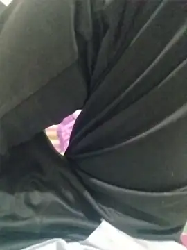 Snapshot of dhruve2010 chatting on 11.04.25 dhruve2010 online show from 11.04.25