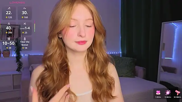 Snapshot of Betty_Twinkle chatting on 09.18.25 Betty Twinkle online show from 09.18.25