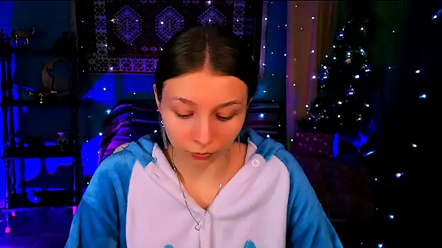 JulieDaniel online show from 12.22.25