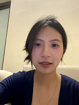 Snapshot of Lil-Gi chatting on 09.16.25 Lil-Gi online show from 09.16.25