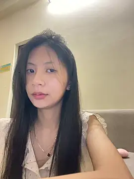 Snapshot of Lil-Gi chatting on 10.02.25 Lil-Gi online show from 10.02.25