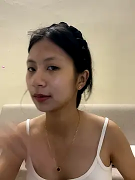 Snapshot of Lil-Gi chatting on 10.11.25 Lil-Gi online show from 10.11.25