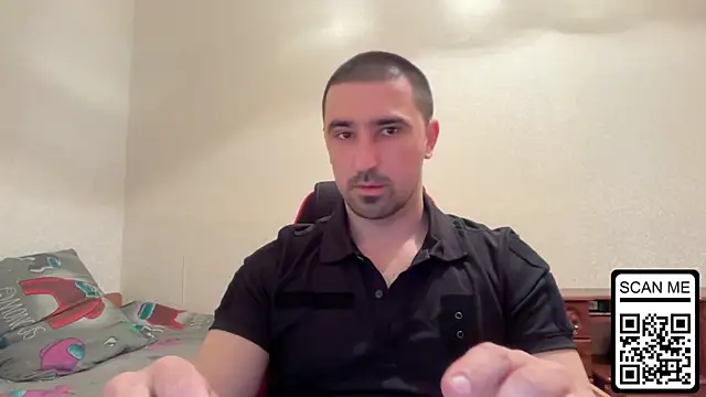 Snapshot of Hard_to_Obey chatting on 05.09.26 Hard to Obey online show from 05.09.26