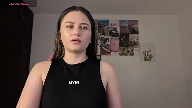 Veronika  Winslow  online show from 03.29.26