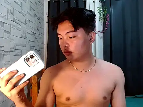 Snapshot of Lustfulljohnx chatting on 02.18.26 Lustfulljohnx online show from 02.18.26