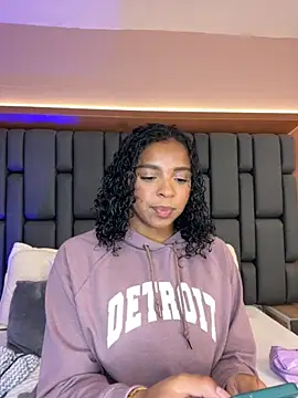 LisaMendez online show from 09.26.25