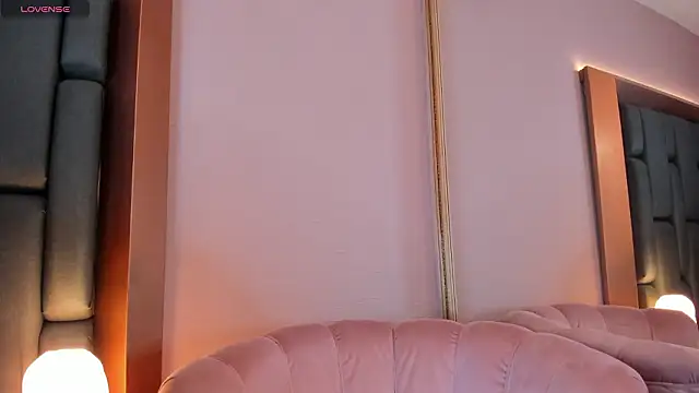 LisaMendez online show from 03.17.26