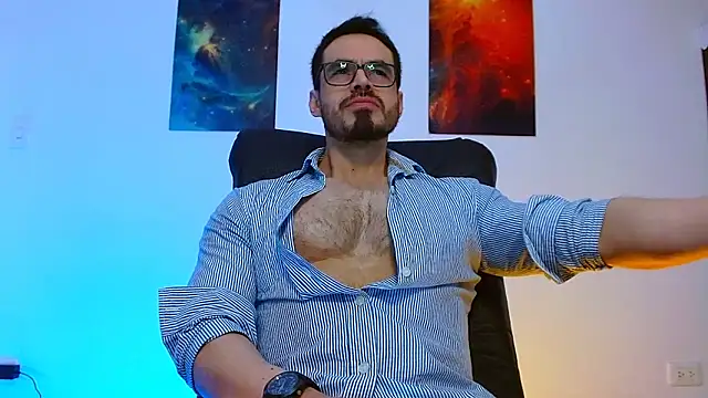 Axel Lover online show from 10.24.25