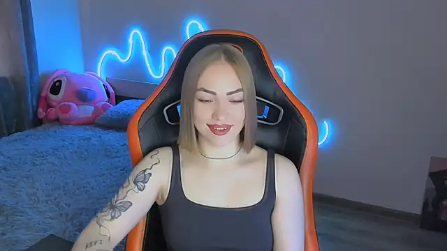 LaraKrein lk online show from 04.18.26