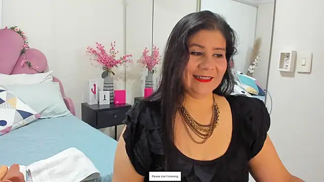 kiraGeiner online show from 04.06.26