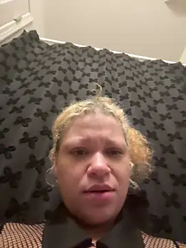 thatgurlred online show from 02.03.26