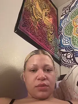 thatgurlred online show from 02.11.26