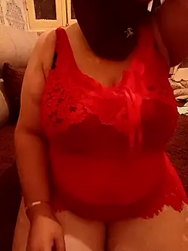 mayakhalyfaa online show from 10.28.25