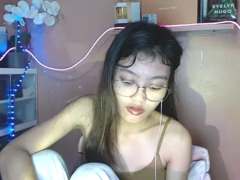 skinny gracie online show from 12.05.25