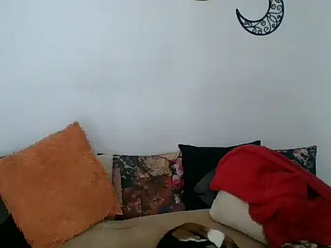 a miss online show from 10.06.25