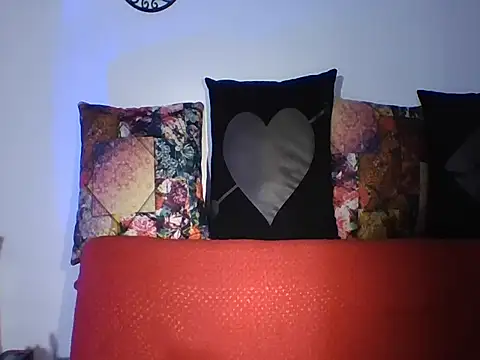 a miss online show from 11.21.25