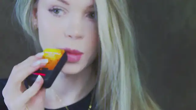 Snapshot of MarilynNova chatting on 05.02.26 MarilynNova online show from 05.02.26