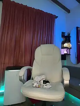 Sharon 07 online show from 01.23.25