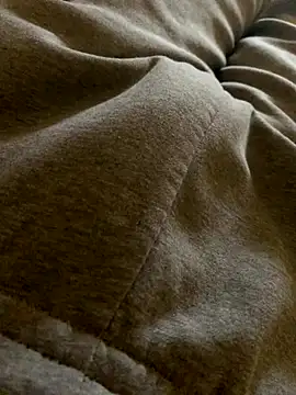 Snapshot of MuzzyFacing chatting on 11.23.25 MuzzyFacing online show from 11.23.25