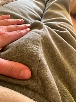 Snapshot of MuzzyFacing chatting on 03.16.26 MuzzyFacing online show from 03.16.26