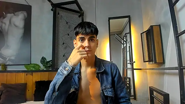 Dani mc1 online show from 09.18.25