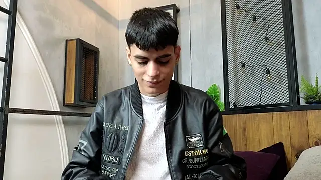 Dani mc1 online show from 12.18.25