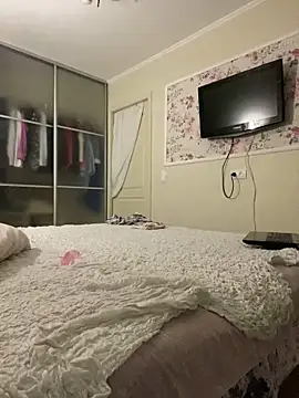 Snapshot of missevacrystal chatting on 09.10.25 missevacrystal online show from 09.10.25