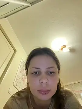 Snapshot of missevacrystal chatting on 12.03.25 missevacrystal online show from 12.03.25