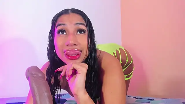 EMILYY WALKER online show from 03.26.26