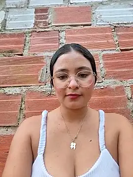 Lily-o online show from 11.05.25