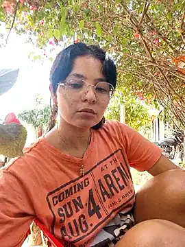 Lily-o online show from 12.15.25