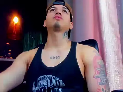 Snapshot of rocoo_santos chatting on 05.27.26 rocoo santos online show from 05.27.26