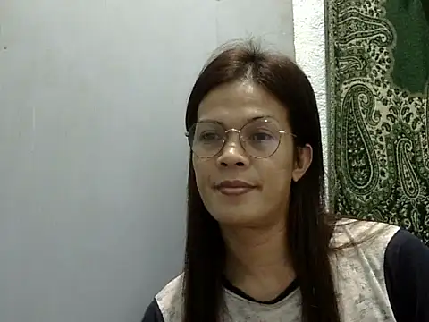 juicycum069 online show from 10.21.25