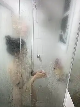 yumi-hot online show from 05.29.26