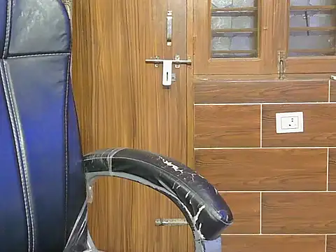 Diyaa Singh online show from 05.06.26