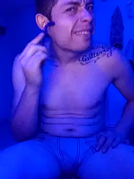 PitudoWuero online show from 03.10.26