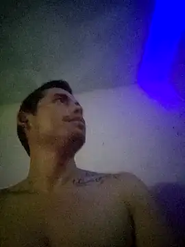 Snapshot of PitudoWuero chatting on 05.02.26 PitudoWuero online show from 05.02.26