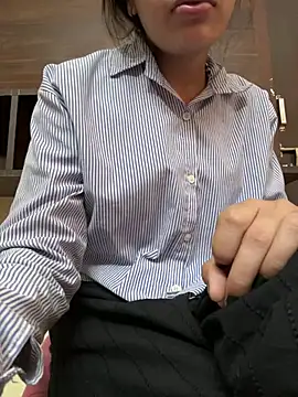 Snapshot of modelnishu chatting on 02.06.26 modelnishu online show from 02.06.26